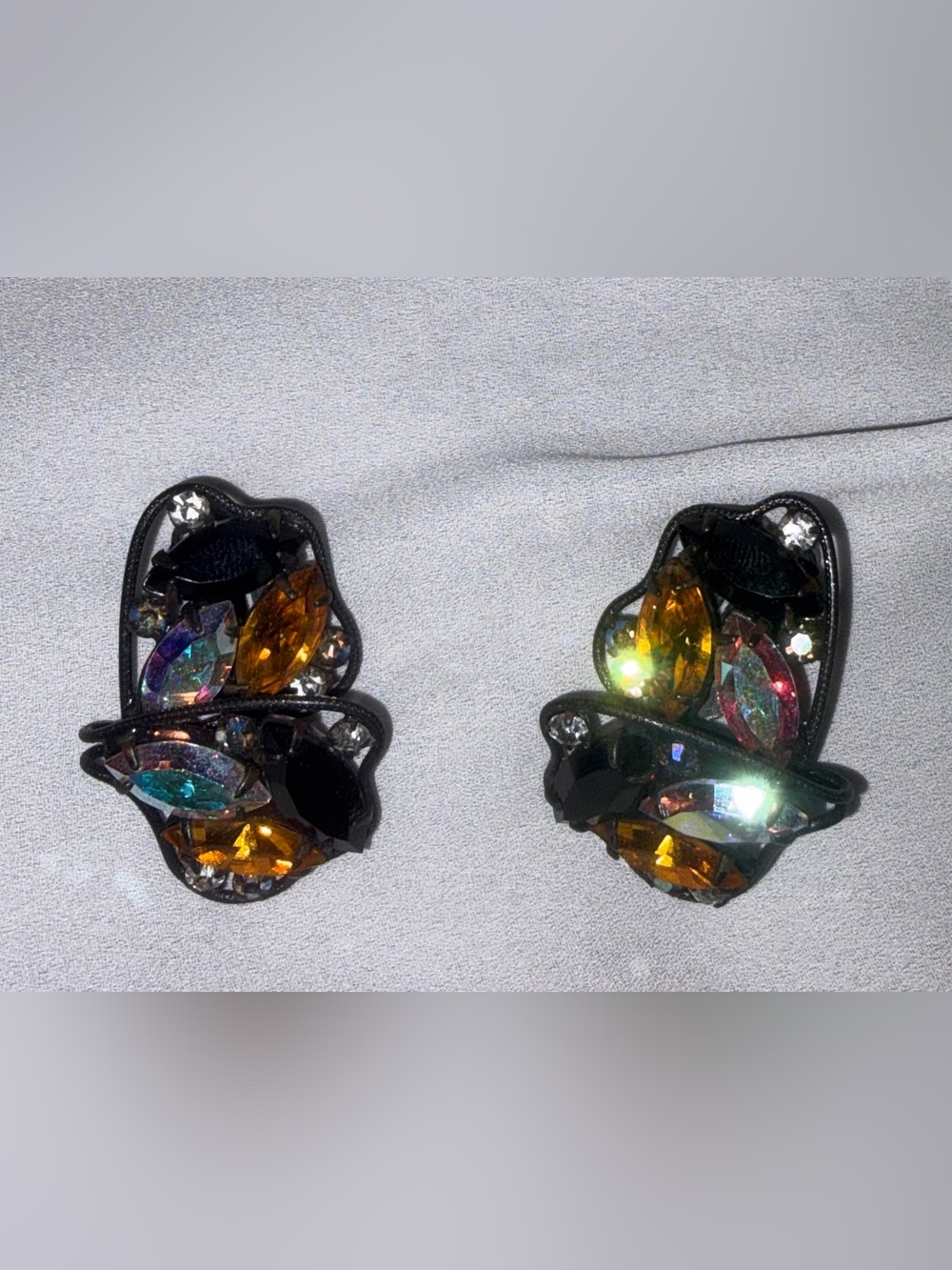 Vintage BRANIA Rhinestone Statement Clip-On Earrings